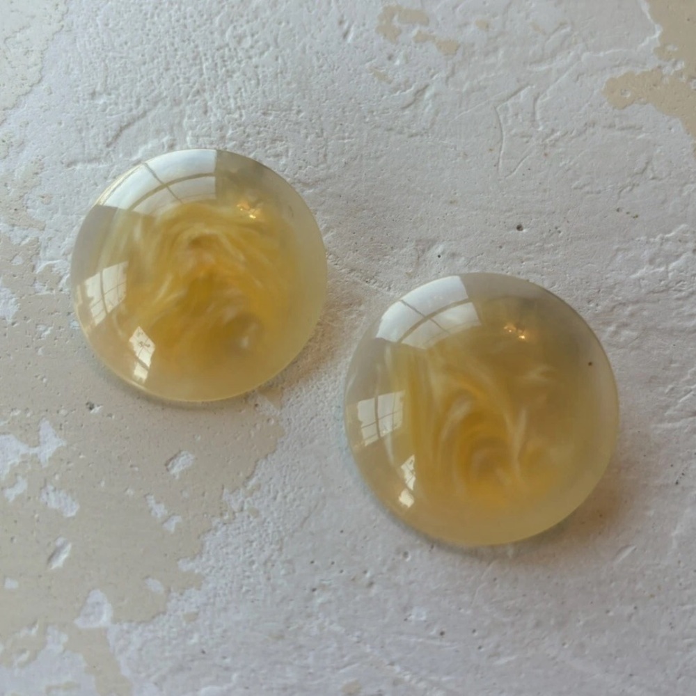 Vintage Retro Marbled Swirl Lucite Plastic Clip-on Earrings